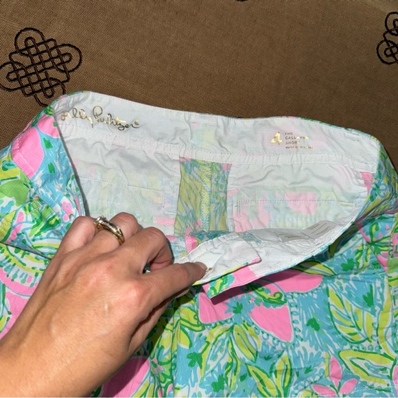 Lilly Pulitzer The Callahan Short Cotton Floral Green Pink Size 4 - Picture 6 of 13
